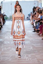 トリー バーチ 2017年春夏コレクション - 東から西へ、ファッションを通じて旅に出る｜写真22