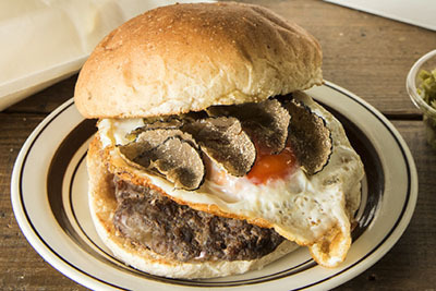 フレンチフライ｜グロリアス チェーンカフェから神戸牛とトリュフのバーガー＆梅とクリームチーズのパフェ、渋谷＆心斎橋店で