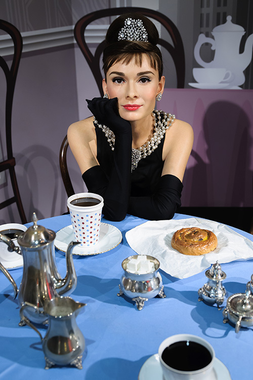 オードリー・ヘプバーン×『いつかティファニーで朝食を』原画展、マダム・タッソー東京で開催｜写真4