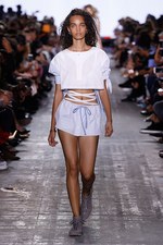 アレキサンダー ワン 17年春夏コレクション、サーフカルチャーを感じる“ネオンウォーターワールド”｜写真5