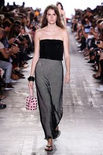 アレキサンダー ワン 17年春夏コレクション、サーフカルチャーを感じる“ネオンウォーターワールド”｜写真59