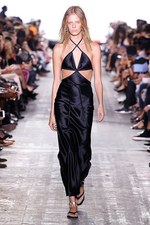 アレキサンダー ワン 17年春夏コレクション、サーフカルチャーを感じる“ネオンウォーターワールド”｜写真61