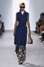 マイケル・コース コレクション 2017年春コレクション- 色鮮やかな花々が咲く、ロマンティックスタイル｜写真5