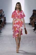 マイケル・コース コレクション 2017年春コレクション- 色鮮やかな花々が咲く、ロマンティックスタイル｜写真22