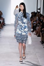 マイケル・コース コレクション 2017年春コレクション- 色鮮やかな花々が咲く、ロマンティックスタイル｜写真28