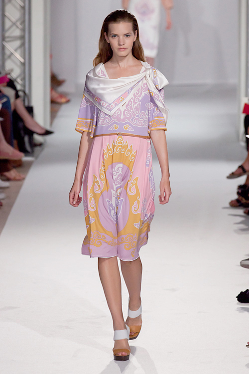 レオナール 2012年春夏<span>コレクション</span> - 写真4