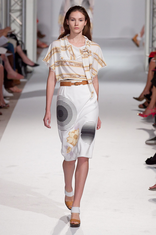レオナール 2012年春夏<span>コレクション</span> - 写真12