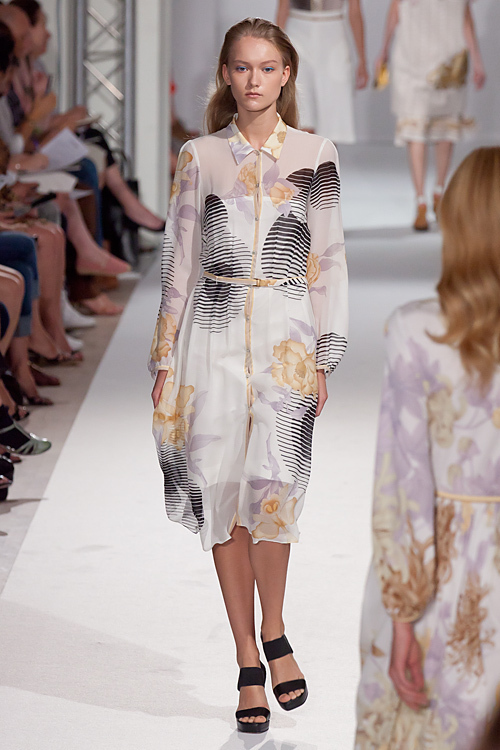 レオナール 2012年春夏<span>コレクション</span> - 写真13