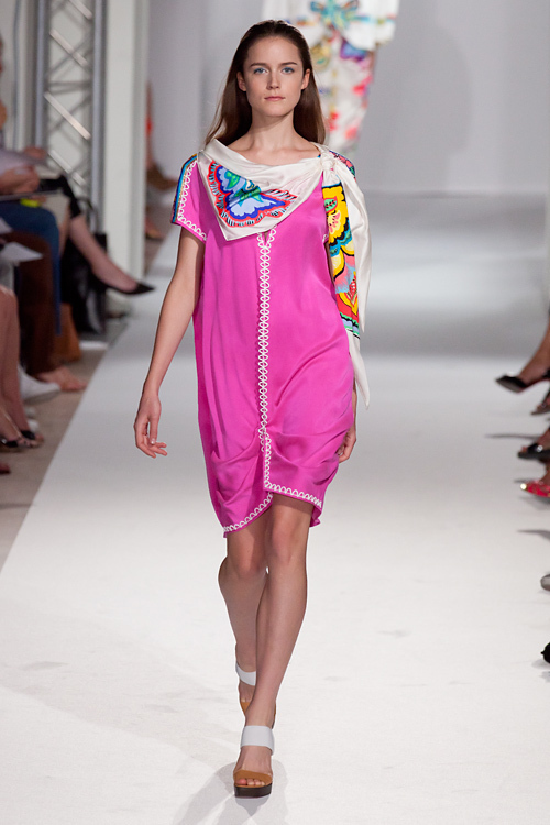 レオナール 2012年春夏<span>コレクション</span> - 写真32