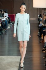 洗練された女性のライフスタイルをモードに彩るアキコオガワ(AKIKO OGAWA.) 2012年春夏コレクション｜写真17