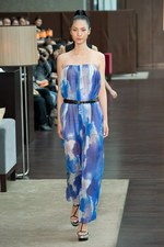 洗練された女性のライフスタイルをモードに彩るアキコオガワ(AKIKO OGAWA.) 2012年春夏コレクション｜写真22