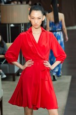 洗練された女性のライフスタイルをモードに彩るアキコオガワ(AKIKO OGAWA.) 2012年春夏コレクション｜写真24