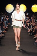 ミリタリーとボヘミアンを今年らしくミックス - ポール ＆ ジョー(PAUL & JOE) 2012年春夏コレクション｜写真11