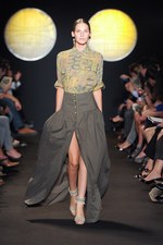 ミリタリーとボヘミアンを今年らしくミックス - ポール ＆ ジョー(PAUL & JOE) 2012年春夏コレクション｜写真12