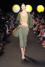 ミリタリーとボヘミアンを今年らしくミックス - ポール ＆ ジョー(PAUL & JOE) 2012年春夏コレクション｜写真15