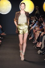 ミリタリーとボヘミアンを今年らしくミックス - ポール ＆ ジョー(PAUL & JOE) 2012年春夏コレクション｜写真16