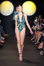 ミリタリーとボヘミアンを今年らしくミックス - ポール ＆ ジョー(PAUL & JOE) 2012年春夏コレクション｜写真35