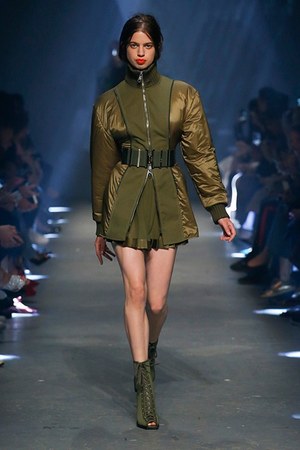 ヴェルサス ヴェルサーチェ(Versus Versace) 2017年春夏ウィメンズ&メンズコレクション  - 写真14