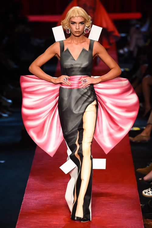 モスキーノ(MOSCHINO) 2017年春夏ウィメンズコレクション  - 写真120