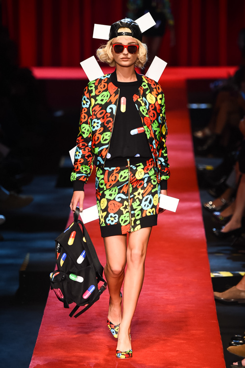 モスキーノ(MOSCHINO) 2017年春夏ウィメンズコレクション  - 写真79