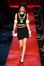 モスキーノ 2017年春夏ウィメンズコレクション - 平面プリントのみで生まれる?!最新ファッション｜写真7