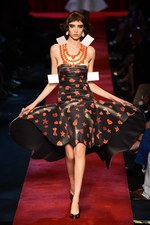 モスキーノ 2017年春夏ウィメンズコレクション - 平面プリントのみで生まれる?!最新ファッション｜写真102