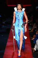 モスキーノ 2017年春夏ウィメンズコレクション - 平面プリントのみで生まれる?!最新ファッション｜写真114