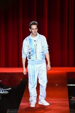 モスキーノ 2017年春夏ウィメンズコレクション - 平面プリントのみで生まれる?!最新ファッション｜写真128