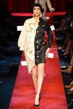 モスキーノ 2017年春夏ウィメンズコレクション - 平面プリントのみで生まれる?!最新ファッション｜写真25