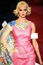 モスキーノ 2017年春夏ウィメンズコレクション - 平面プリントのみで生まれる?!最新ファッション｜写真38