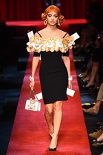 モスキーノ 2017年春夏ウィメンズコレクション - 平面プリントのみで生まれる?!最新ファッション｜写真44