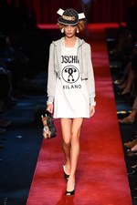 モスキーノ 2017年春夏ウィメンズコレクション - 平面プリントのみで生まれる?!最新ファッション｜写真51