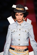 モスキーノ 2017年春夏ウィメンズコレクション - 平面プリントのみで生まれる?!最新ファッション｜写真57