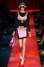 モスキーノ 2017年春夏ウィメンズコレクション - 平面プリントのみで生まれる?!最新ファッション｜写真72