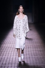 マルベリー 2017年春夏コレクション - ユニフォームを頼りに巡る英国への旅｜写真7