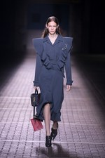 マルベリー 2017年春夏コレクション - ユニフォームを頼りに巡る英国への旅｜写真12