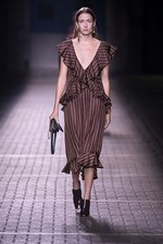 マルベリー 2017年春夏コレクション - ユニフォームを頼りに巡る英国への旅｜写真13