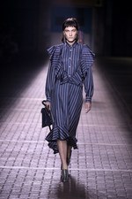 マルベリー 2017年春夏コレクション - ユニフォームを頼りに巡る英国への旅｜写真18