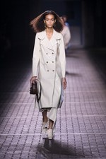 マルベリー 2017年春夏コレクション - ユニフォームを頼りに巡る英国への旅｜写真36