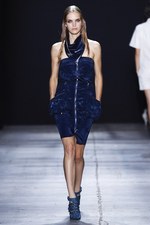 時代の先端を行く、モダン・スポーティースタイル - アレキサンダー ワン(ALEXANDER WANG) 2012年春夏コレクション｜写真12