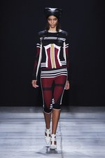 時代の先端を行く、モダン・スポーティースタイル - アレキサンダー ワン(ALEXANDER WANG) 2012年春夏コレクション｜写真24