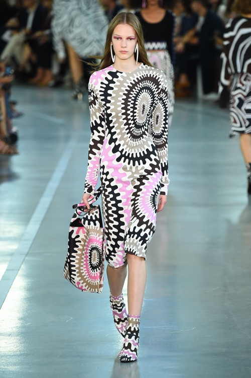 エミリオ・プッチ(EMILIO PUCCI) 2017年春夏ウィメンズコレクション シルエット - 写真28