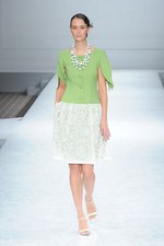 光と風を自在に操る大人のロマンティックスタイル - jun ashida(ジュン アシダ) 2012春夏コレクション｜写真12