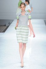 光と風を自在に操る大人のロマンティックスタイル - jun ashida(ジュン アシダ) 2012春夏コレクション｜写真14