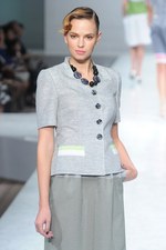 光と風を自在に操る大人のロマンティックスタイル - jun ashida(ジュン アシダ) 2012春夏コレクション｜写真15