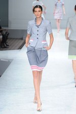 光と風を自在に操る大人のロマンティックスタイル - jun ashida(ジュン アシダ) 2012春夏コレクション｜写真16