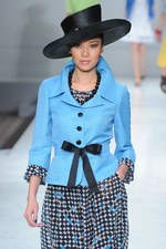 光と風を自在に操る大人のロマンティックスタイル - jun ashida(ジュン アシダ) 2012春夏コレクション｜写真22