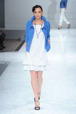 光と風を自在に操る大人のロマンティックスタイル - jun ashida(ジュン アシダ) 2012春夏コレクション｜写真23