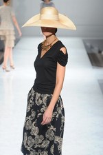 光と風を自在に操る大人のロマンティックスタイル - jun ashida(ジュン アシダ) 2012春夏コレクション｜写真39