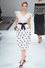 光と風を自在に操る大人のロマンティックスタイル - jun ashida(ジュン アシダ) 2012春夏コレクション｜写真44